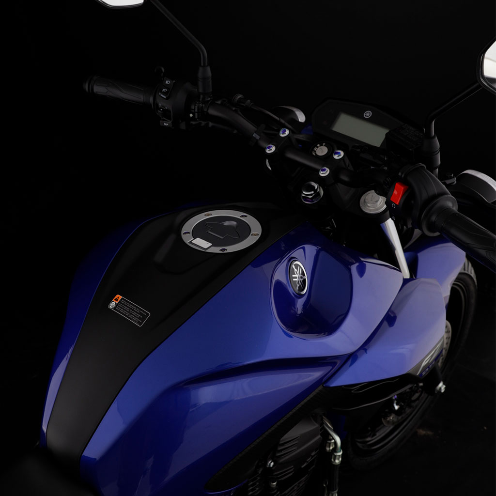 FZ_Azul_Negro02