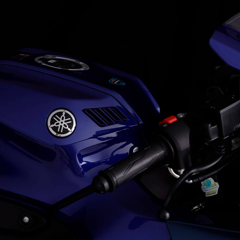 R15v4 carrusel (1)